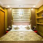 Western Leto Arena Hotell 4*