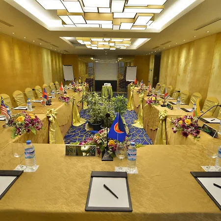 Western Leto Arena ホテル