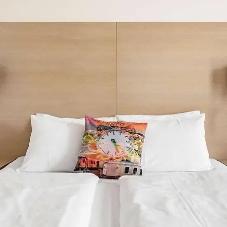 Hotell Western Leto Arena 4*