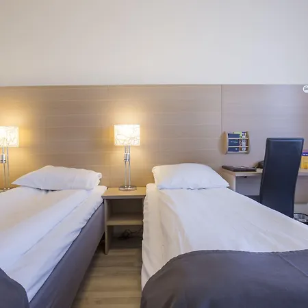 Western Leto Arena Dal (Akershus)